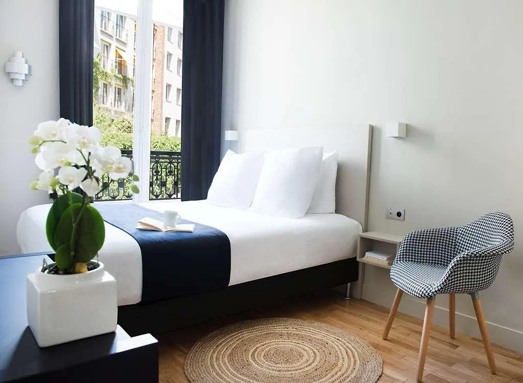 Suites&hôtel Helzear Montparnasse Hotel