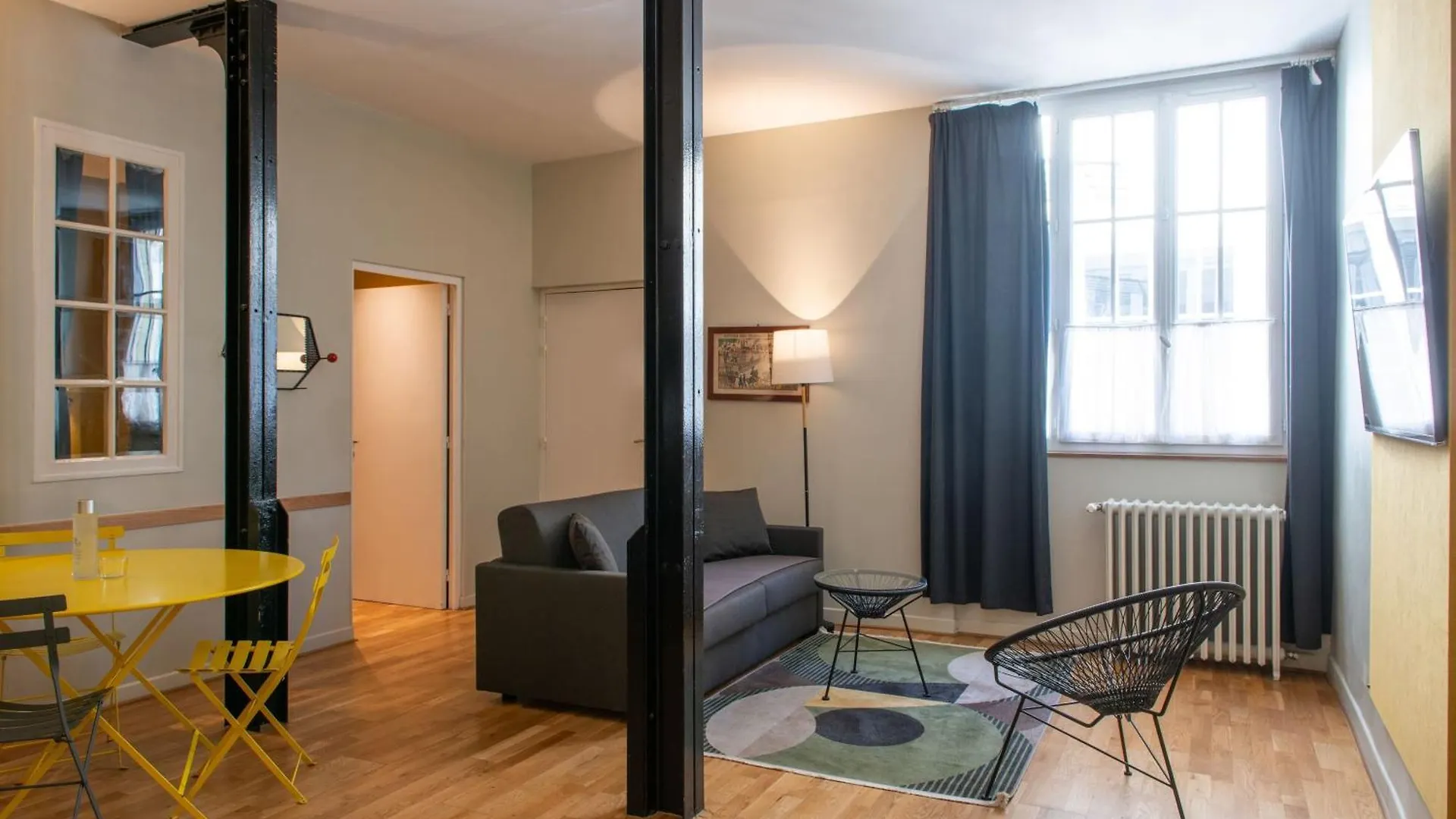 Suites&hôtel Helzear Montparnasse Hotel 4*