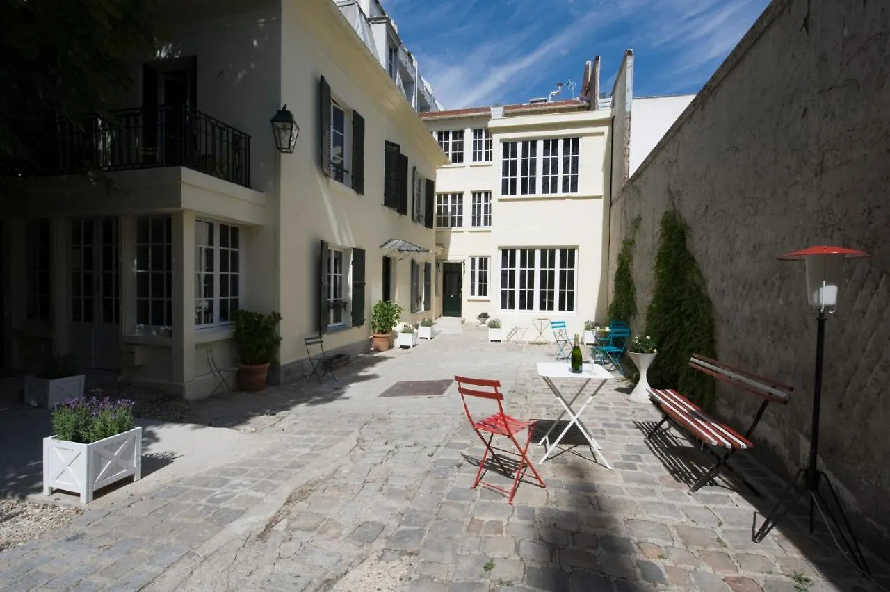 Hotel Helzear Montparnasse 4*