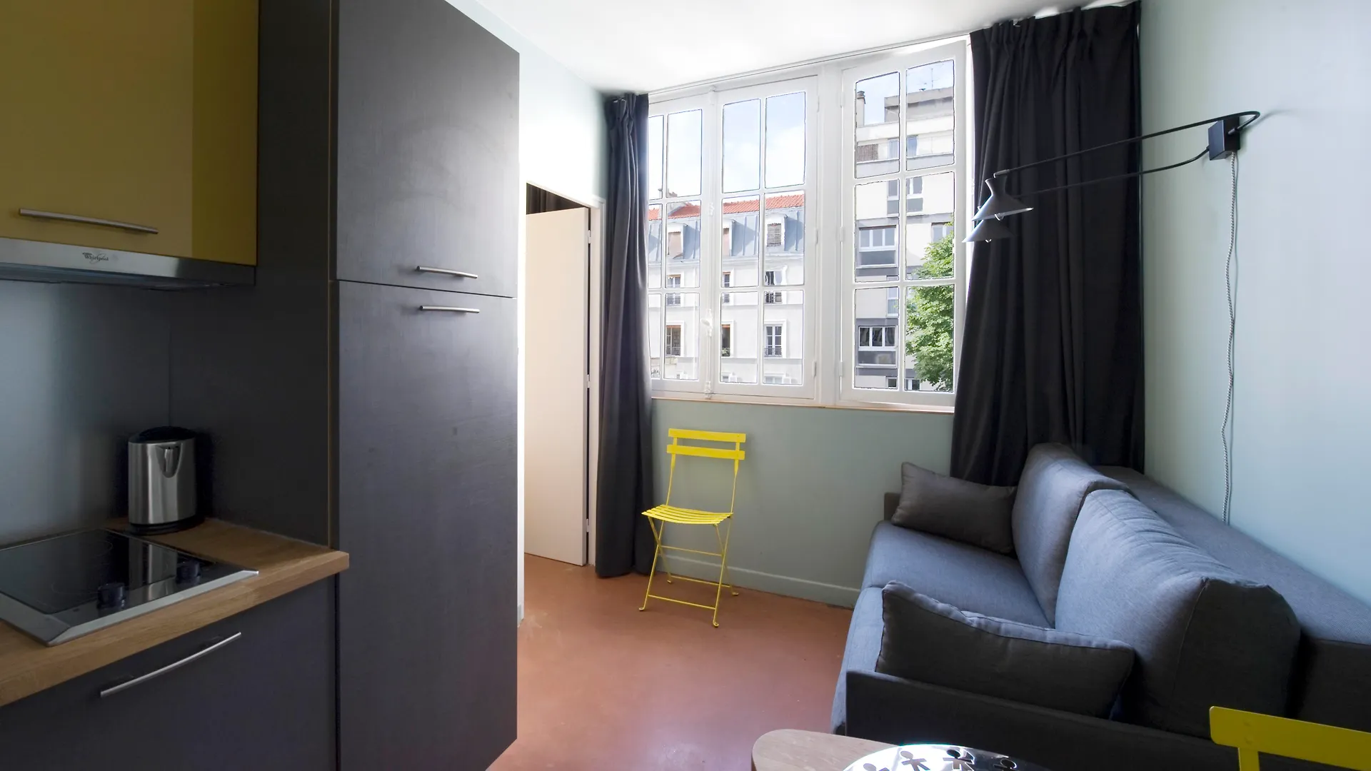Helzear Montparnasse