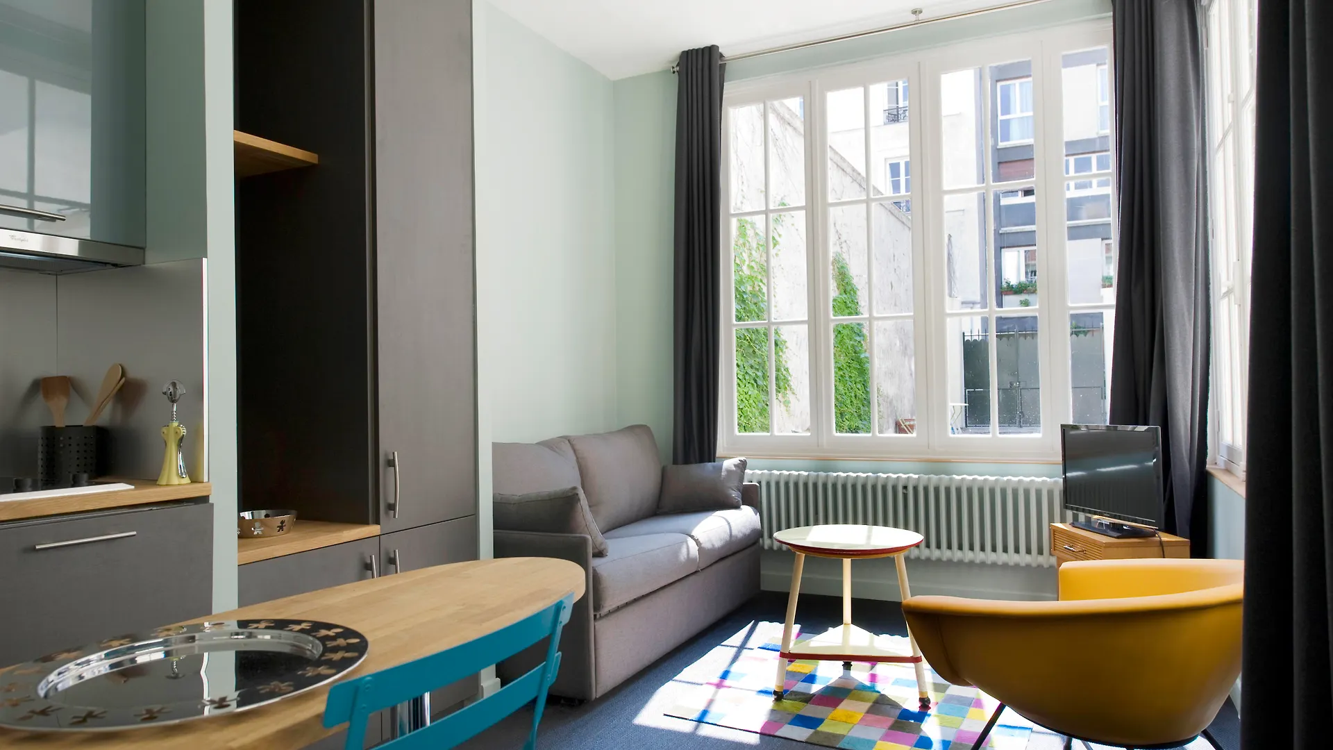 Helzear Montparnasse Hotel 4*