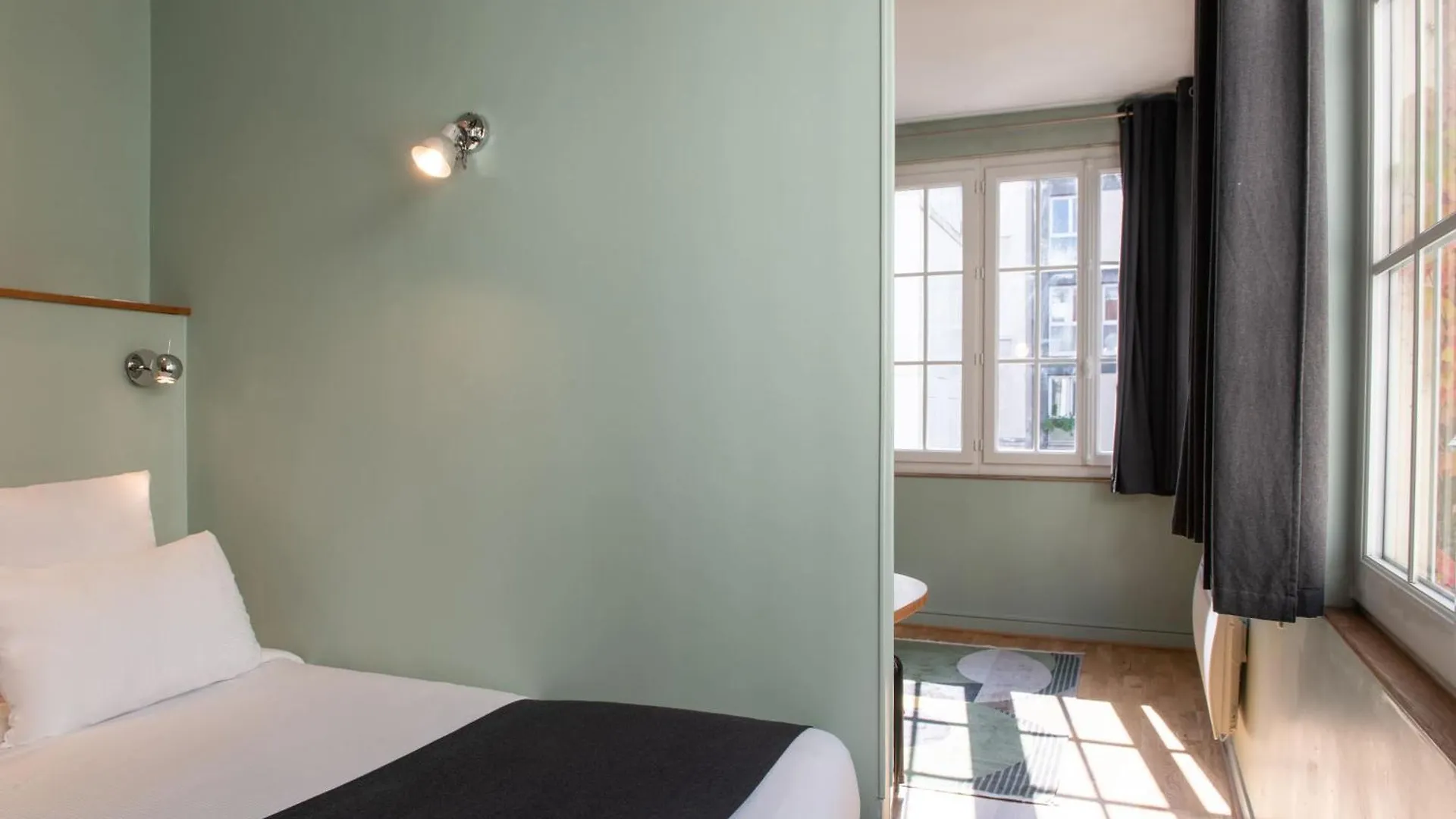 Helzear Montparnasse