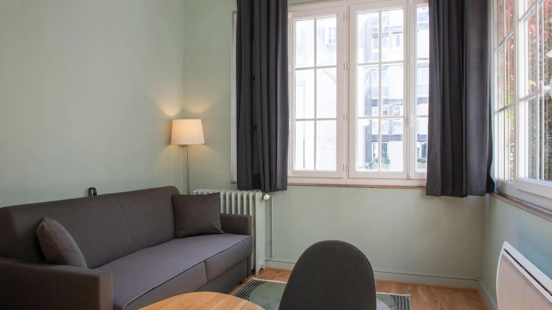 Hotel Helzear Montparnasse 4*