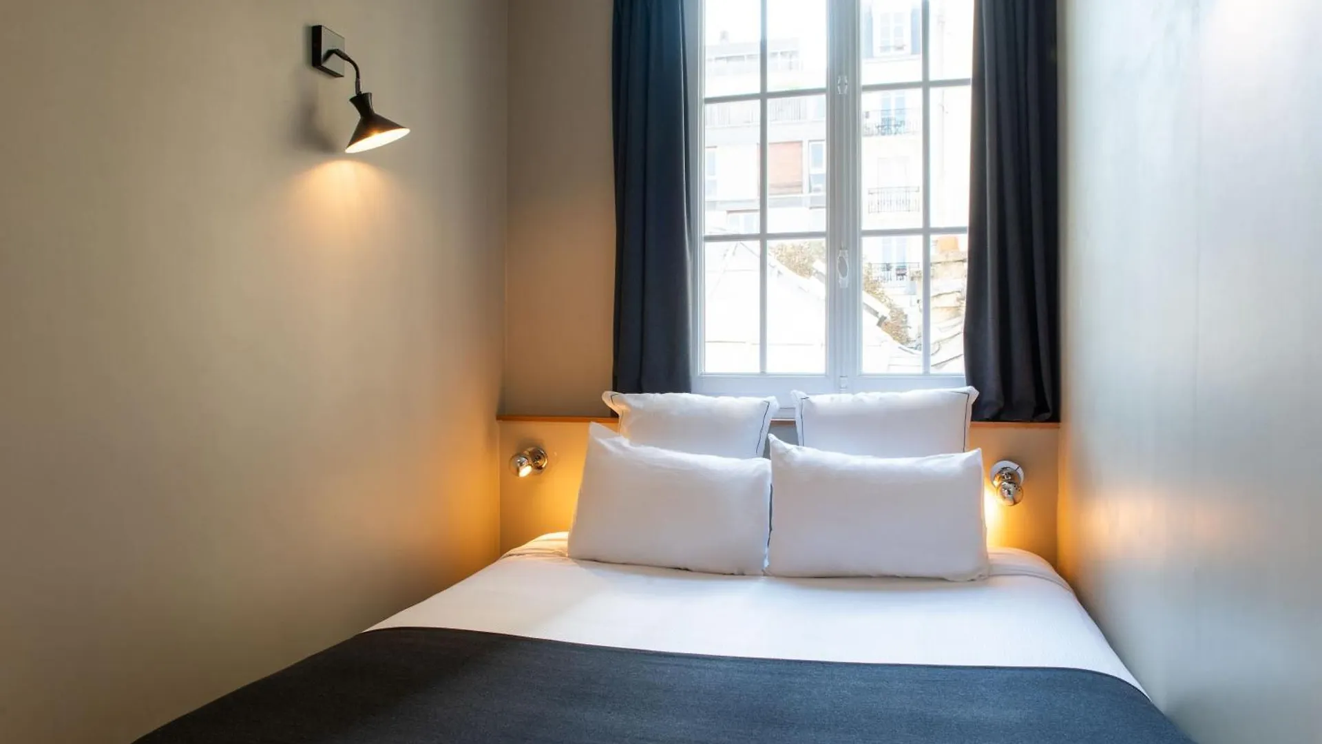 Hotel Helzear Montparnasse 4*